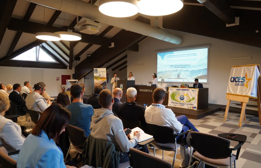 Verònica Solsona durant la presentació d'Encamp a la trobada de viles i regions europees de l'Esport.