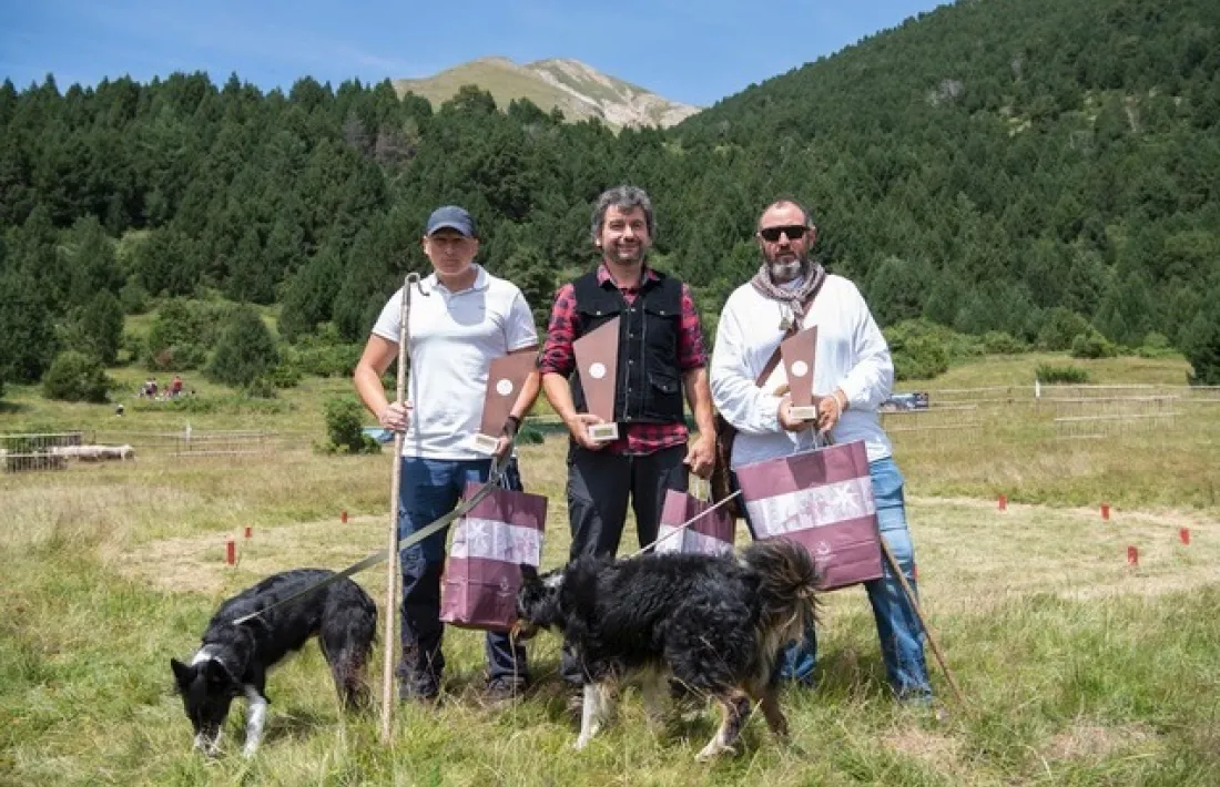 El guanyador d’ahir, Moisès Tarrés, entre José Ángel Escaño (segons)  i Miquel Sastre (tercer).