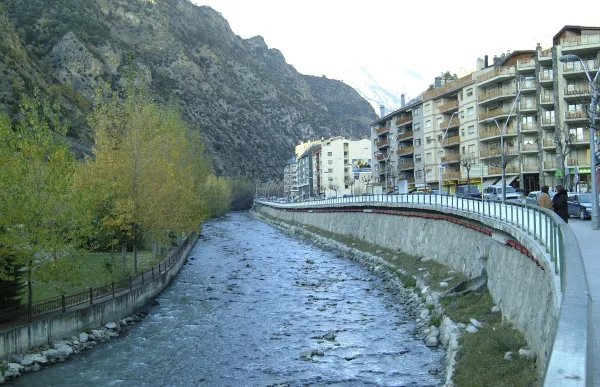 p. 03 riu valira bondia