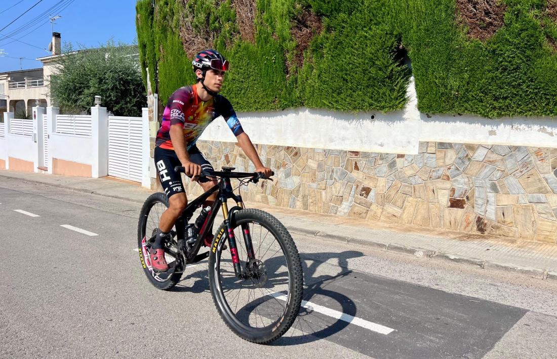 Roger Turné treballa per poder reaparèixer al Mundial.