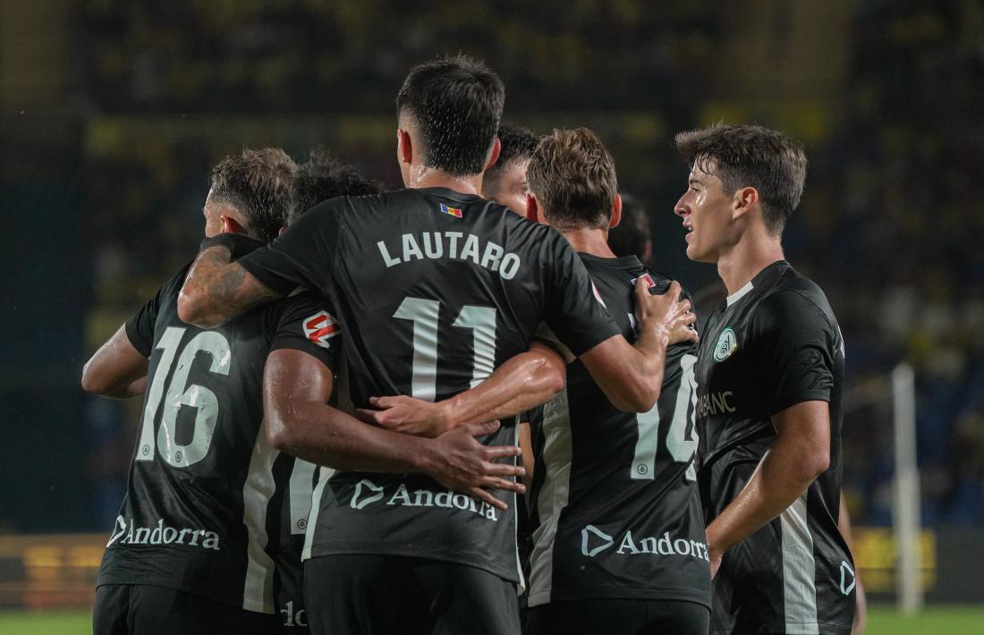 L'FC Andorra, encara en fase de construcció, va fer una declaració d'intencions a Gran Canària.