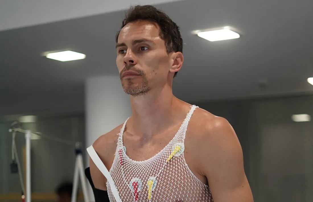 Kyle Kuric, a la revisió mèdica.