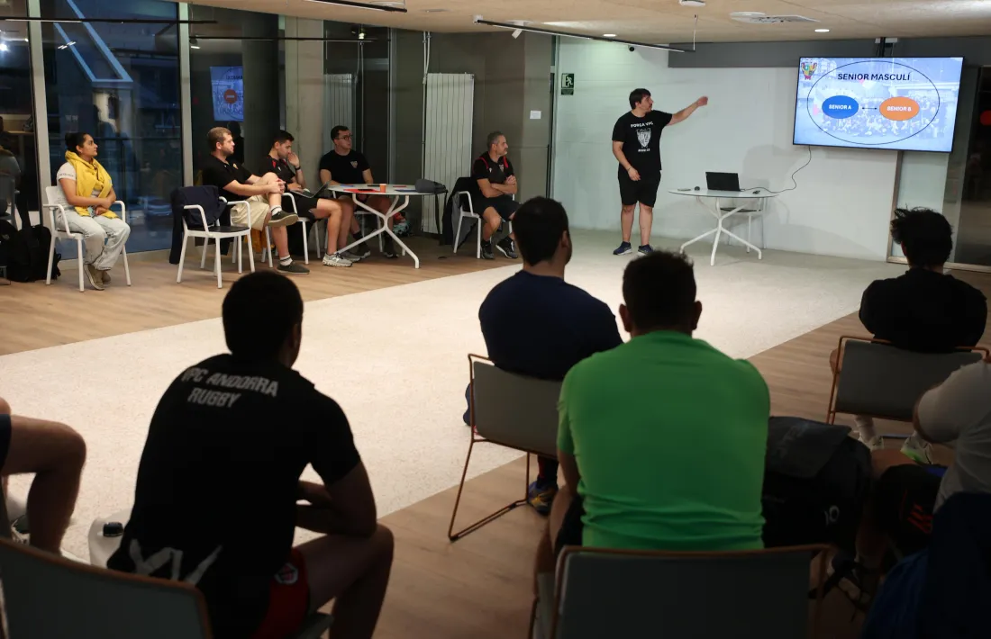 El VPC Andorra, novament dirigit per Dani Raya, va obrir ahir la pretemporada amb sis fitxatges.