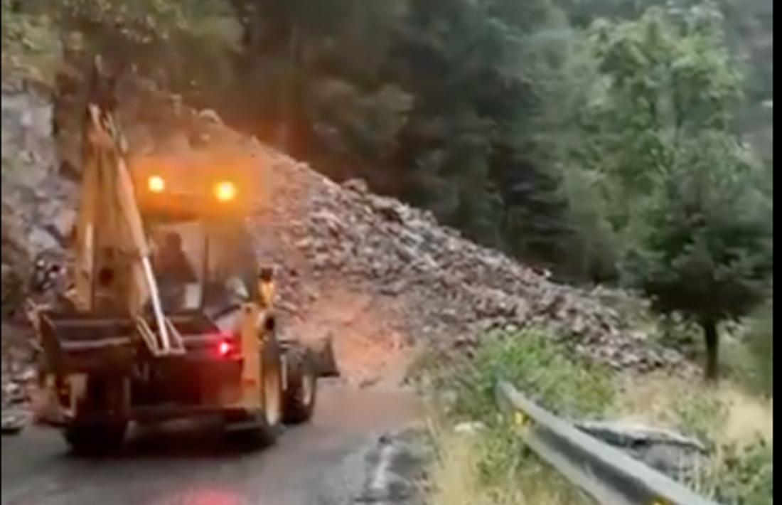 Esllavissada a la carretera d’Ós de Civís.