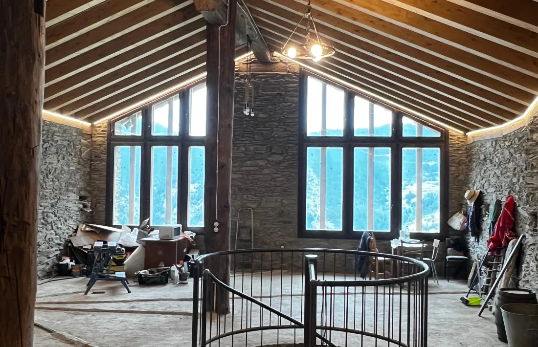 Interior, en rehabilitació. 