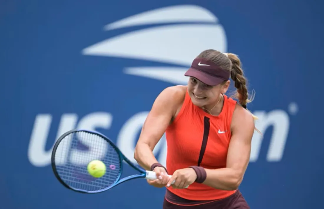 Vicky Jiménez, després de l'ajornament de dimecres per la pluja, va reaccionar a l'US Open.