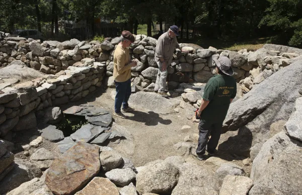 p. 12 Jaciment - Facundo Santana