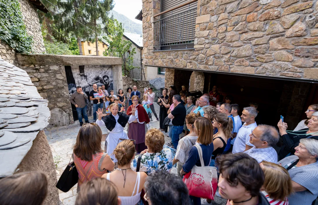 La inauguració dels murals de al Mosquera.