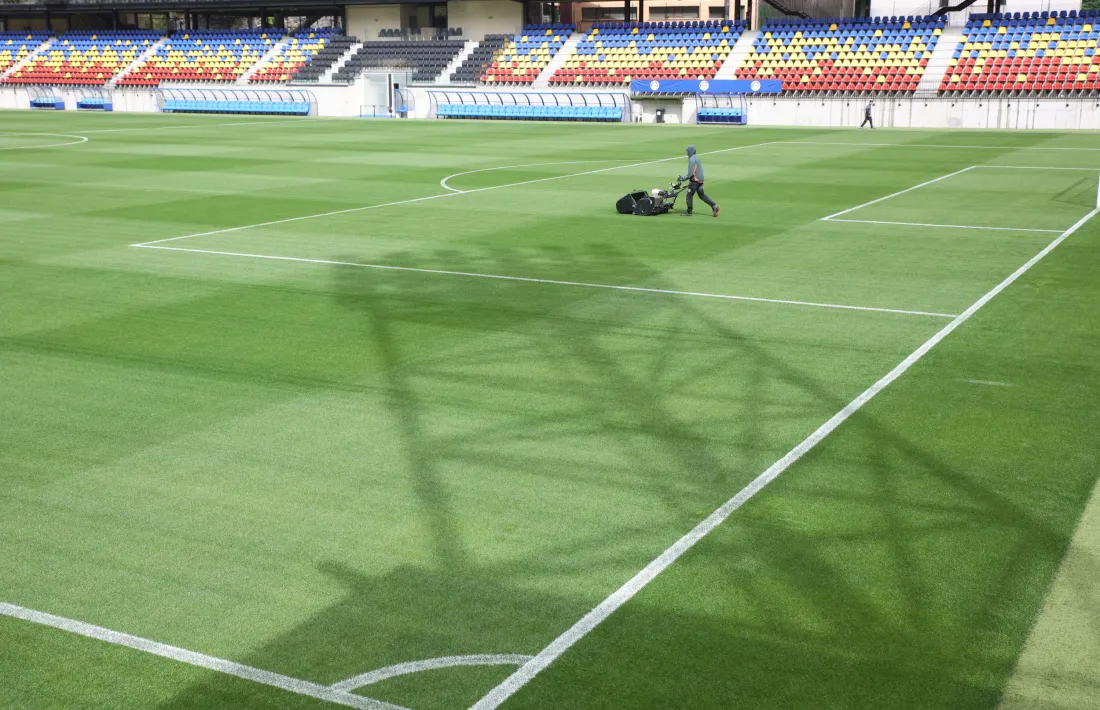 El nou estadi d'Encamp acollirà diumenge el primer partit de segona.