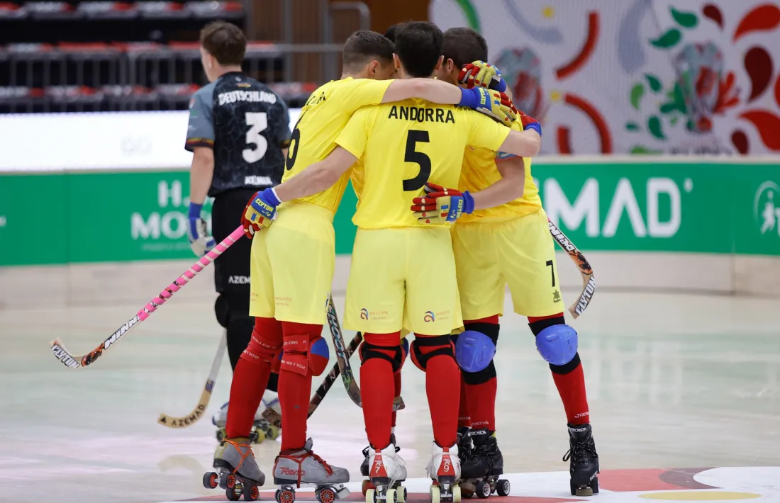 La selecció va celebrar un dels cinc gols contra Alemanya.