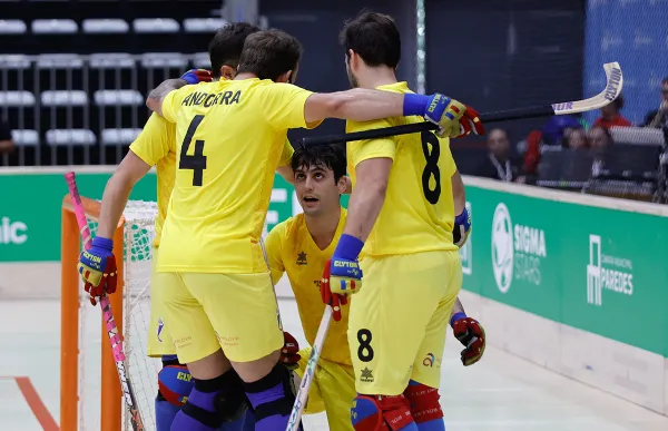 p. 30 andorra vs suissa campionat d'europa hoquei foto wse rink hockey