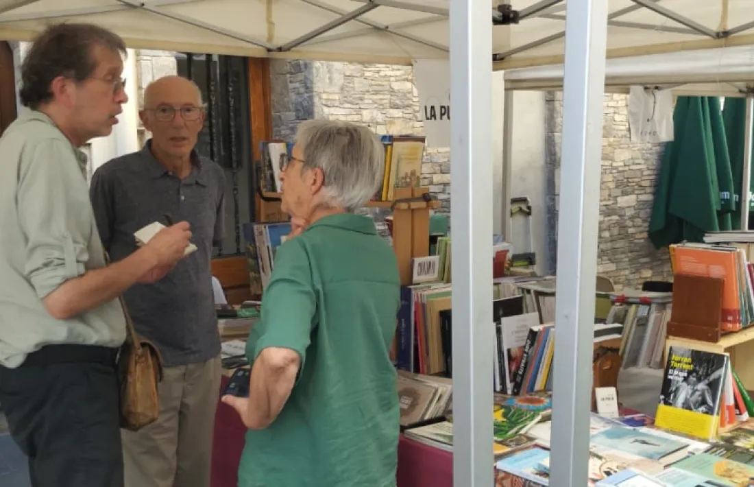 Anna Ribaraygua i Pere-Miquel Fonolleda, de la Puça, amb Joan-Lluís Lluís.