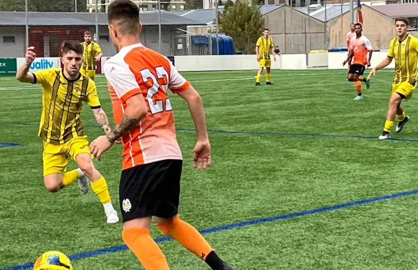 p. 29 segona divsiió futbol foto ue sant julia