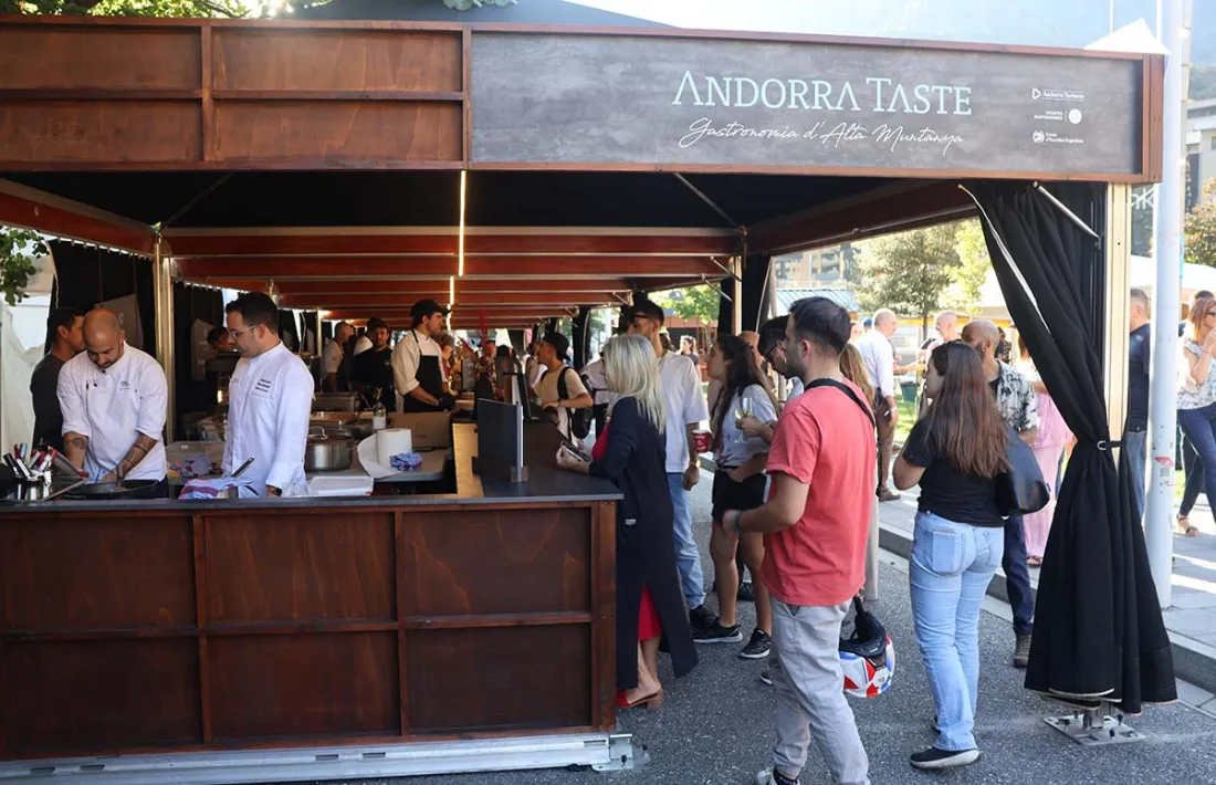Els primers visitants aquesta tarda a l'Andorra Taste Popular.