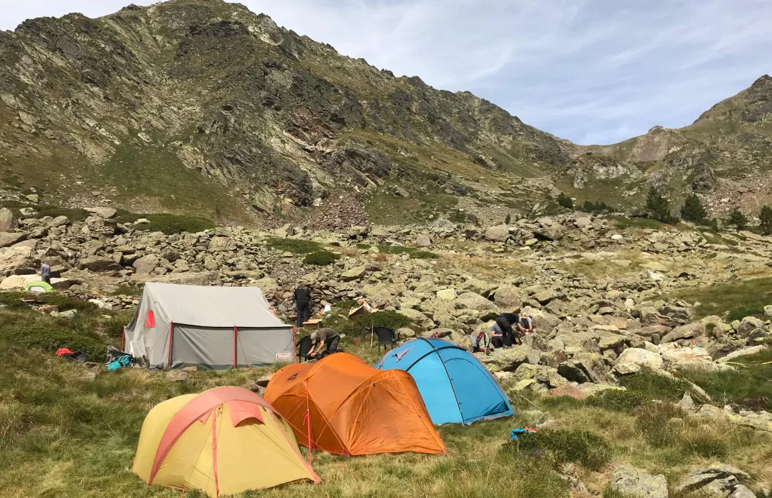 Un campament de caçadors aquesta Setmana de l'Isard.