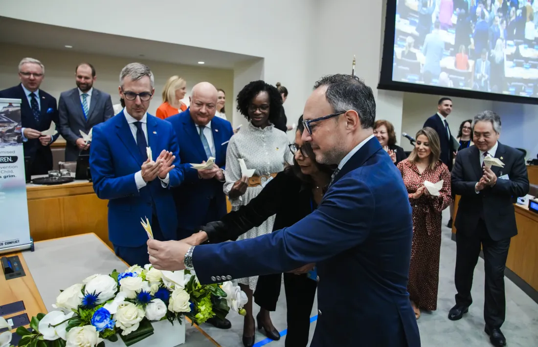 Un moment de l'esdeveniment 'Prove It Matters: Renewing our Promise to Children'.