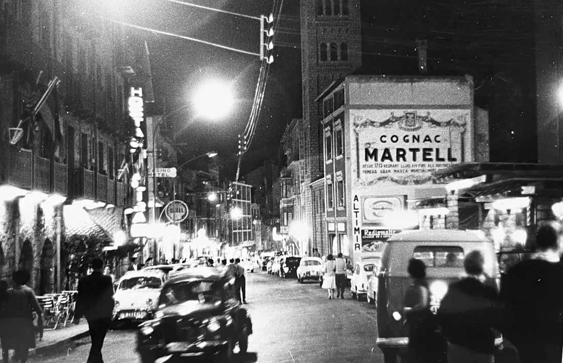 1962: Quan Carlemany era Broadway.