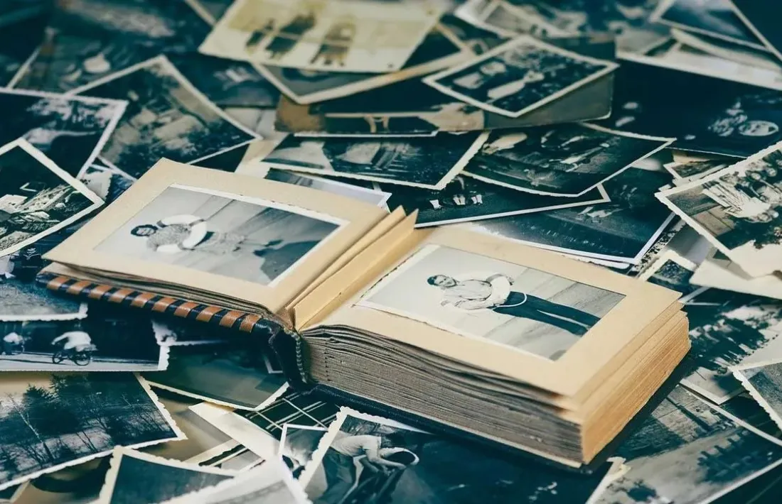        Les fotografies per als documents d’identitat, tot un gènere, si bé ens ho mirem. 