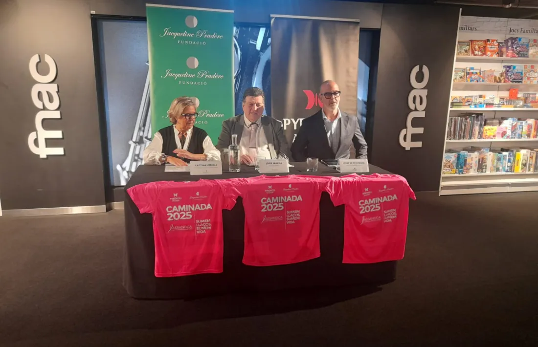 La roda de premsa de presentació de la Caminada ha tingut lloc aquest migdia al l'Fnac.