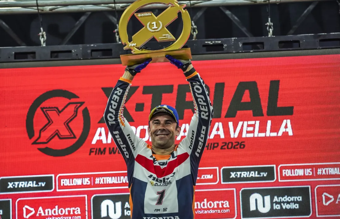 Toni Bou, amb el títol.