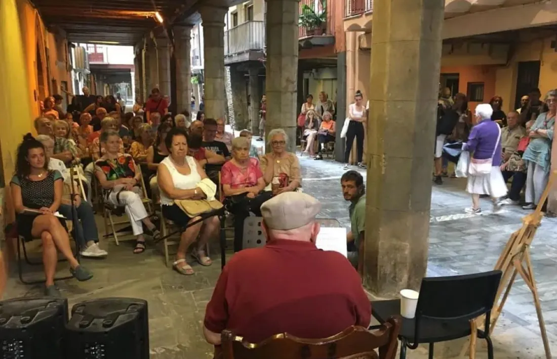 Josep Espunyes aplega un públic nombrós a Canonges. 