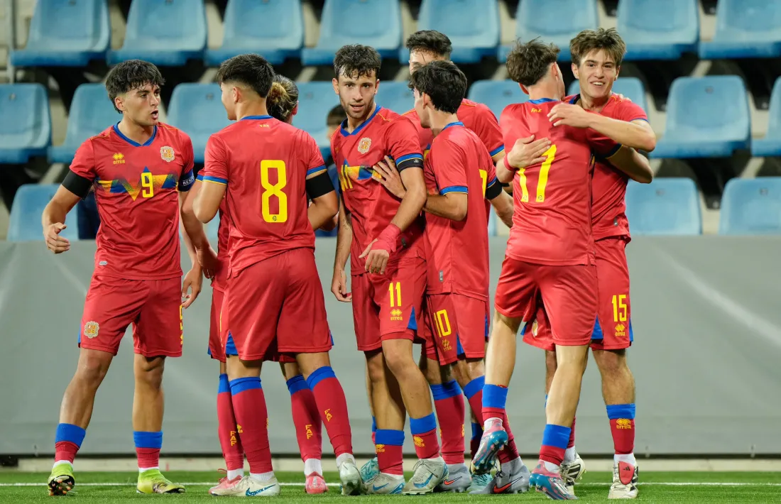 La sub-21 celebra el primer gol en aquest Preeuropeu.