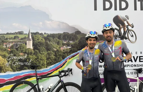 p. 29 campionat del mon de gravel oscar cabanes i xavi jove foto fac