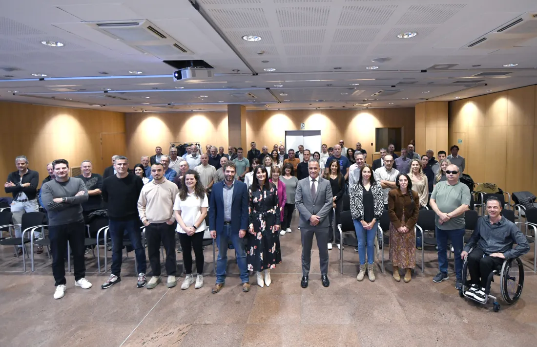 Esports va celebrar una reunió amb les federacions i clubs. 