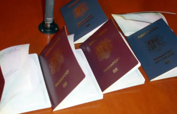 131879_passaports-andorrans_1537056500_27768930_1000x562