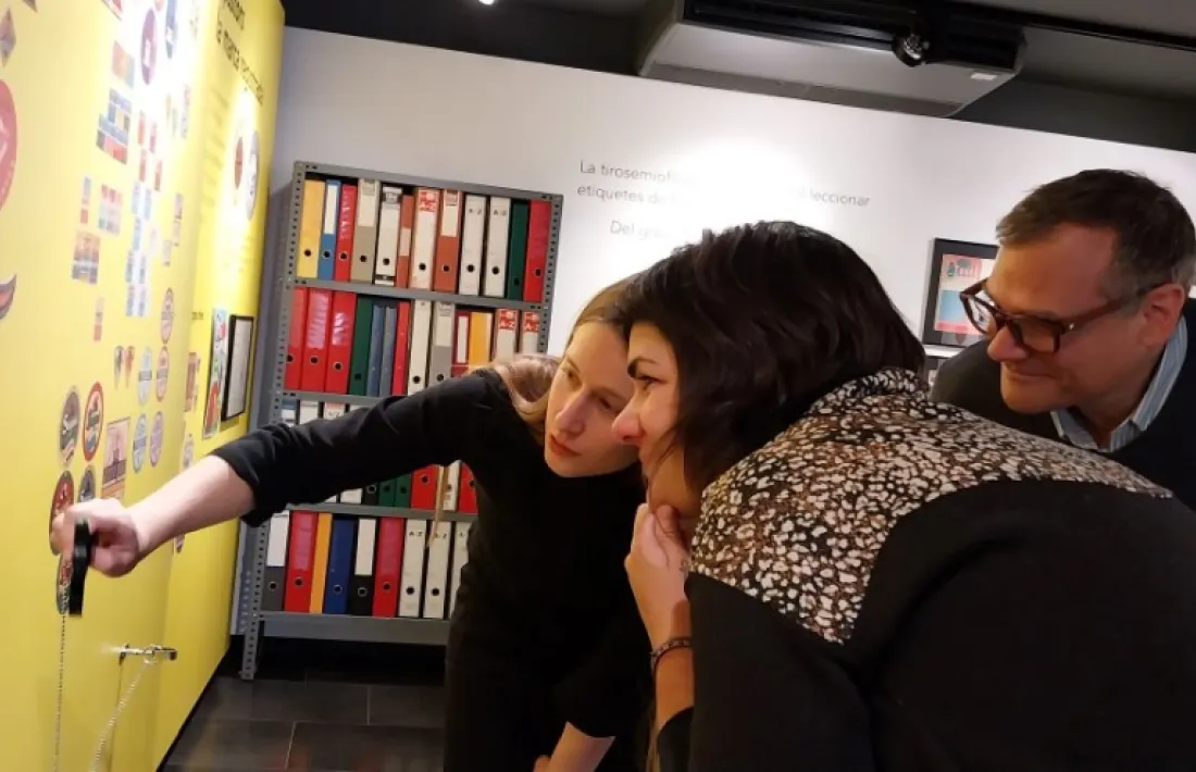     Santamaria, Quílez i López, tres dels còmplices que han orquestrat aquesta mostra. A la imatge falta la quarta, Rapalino. 