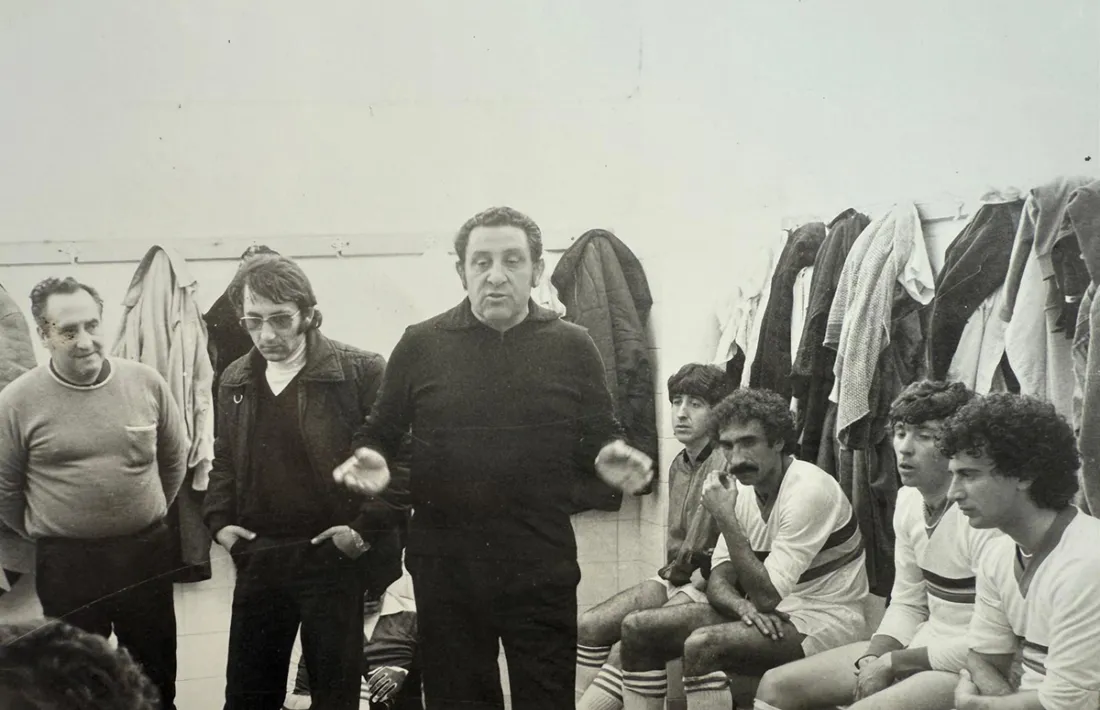 Vicente Dauder, com a tècnic, va col·leccionar banquetes, ascensos i descensos.