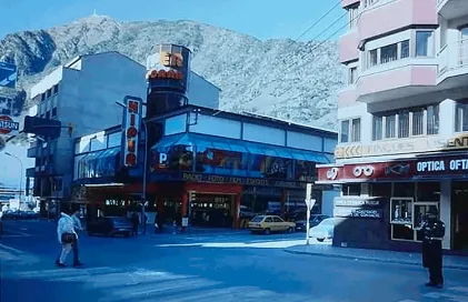 313-Av-Meritxell