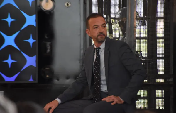 p. 10 Torres Shop In