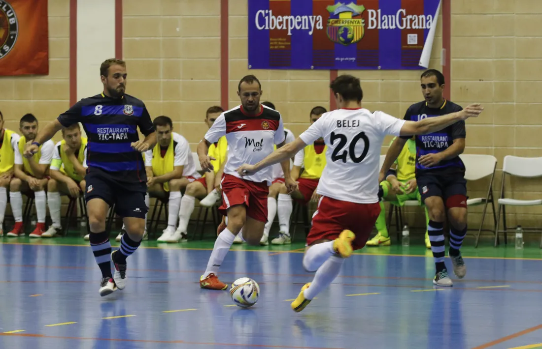 Tasten ‘l’altre futbol sala’