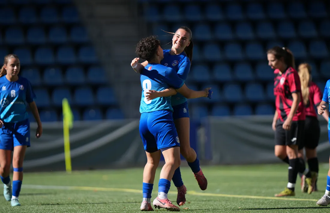 Zoe Planagumà celebra l’1 a 0.