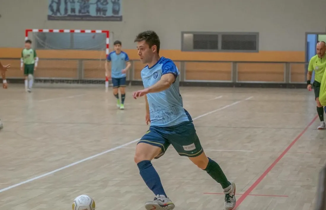 Juga de tanca, que vindria a ser de defensa, però s’assembla més aviat al Pedri!