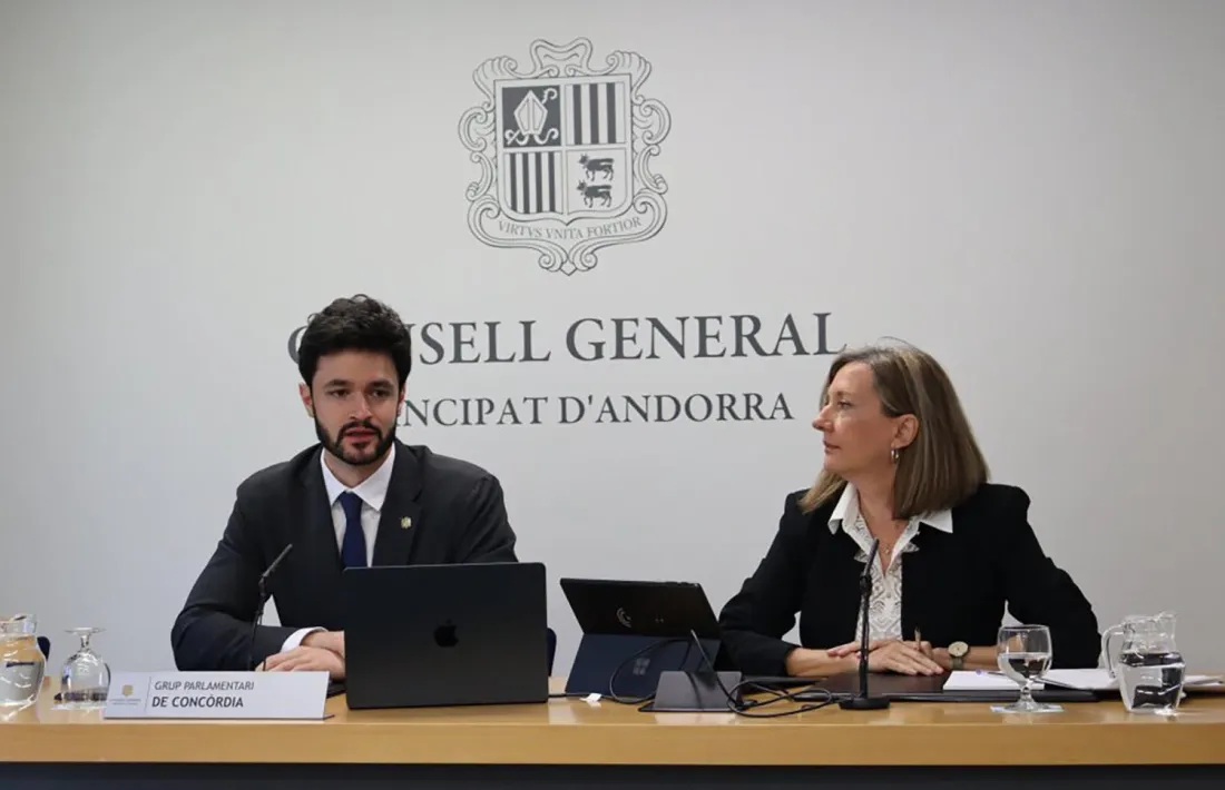 Cerni Escalé i Maria Àngels Aché, durant la roda de premsa d’aquesta tarda.