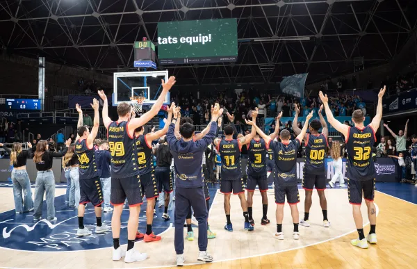 p. 28 bc morabanc foto acb photo dani catalan