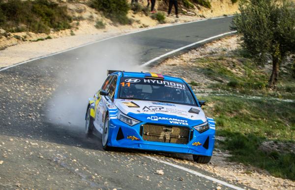 p. 29 joan vinyes al rali de la nucia foto fotoesport