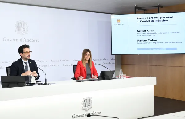 p. 04 casal i cadena_sfga