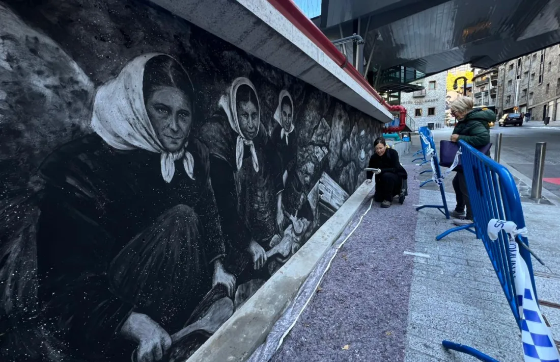 Balmaseda havia deixat el mur del safareig, part integrant de la intervenció, amb ciment vist.