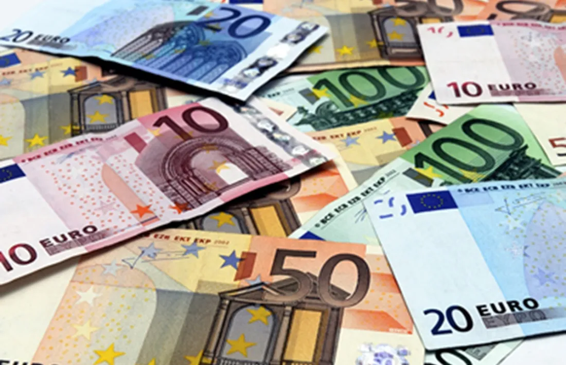 Diferents bitllets d'euro.