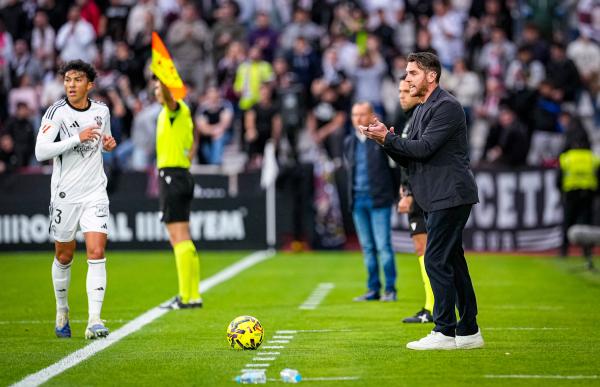 p. 29 ibai gomez entrenador fc andorra foto fc andorra
