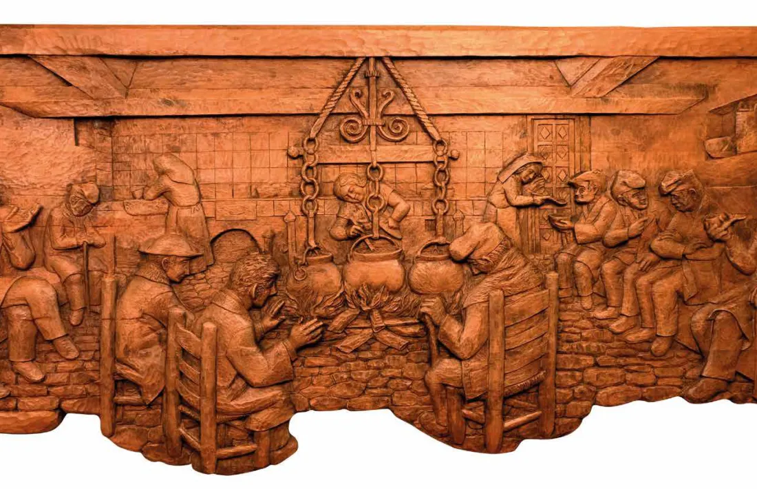 Baix relleu en fusta ('Cuina del Casa de la Vall') cedit per la família Cerqueda i que s'exposarà al Centre Cultural.