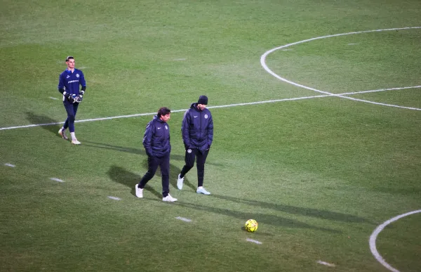 p. 01 Gerard Pique - Facundo Santana