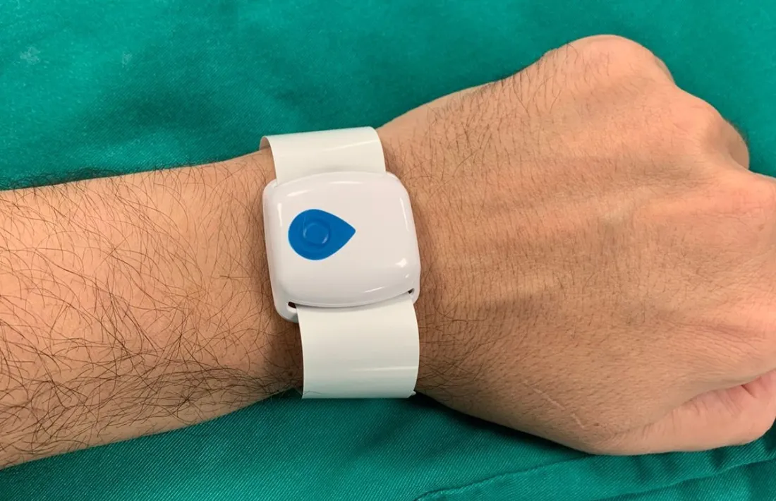 Aspecte de la polsera per als pacients de cirurgia.