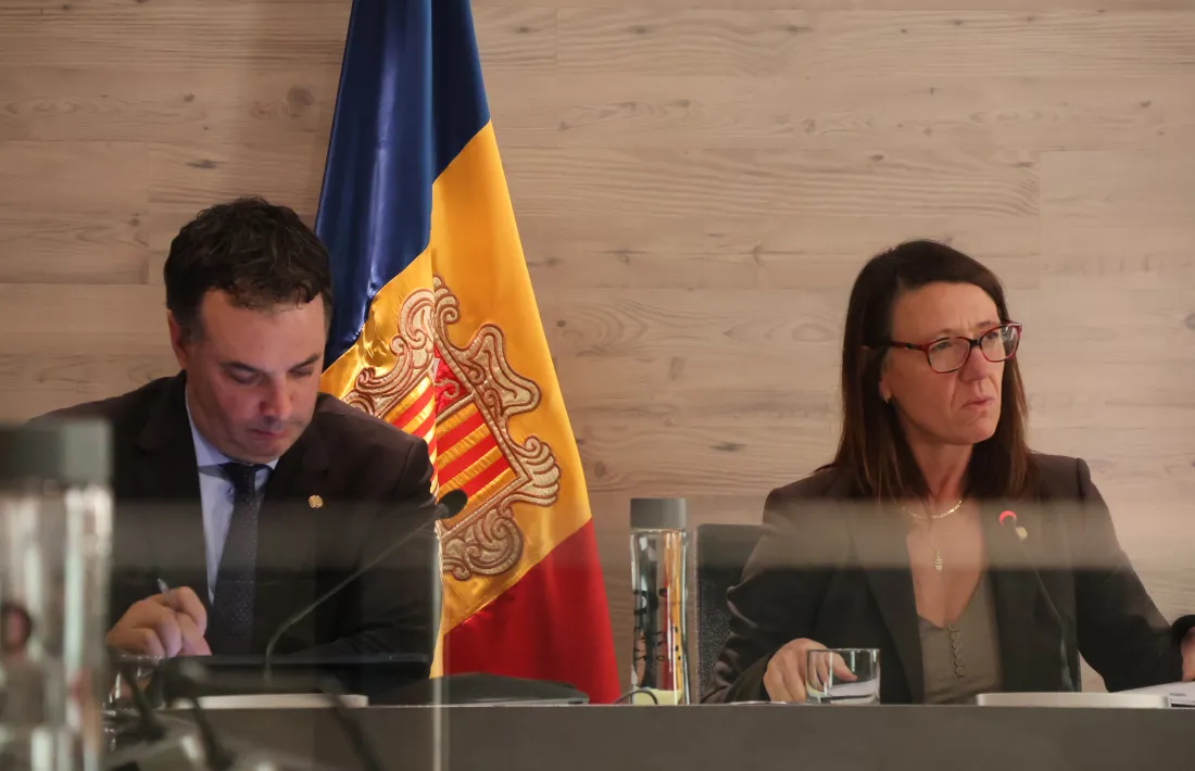 Betriu i Coma en la sessió de consell de Comú.