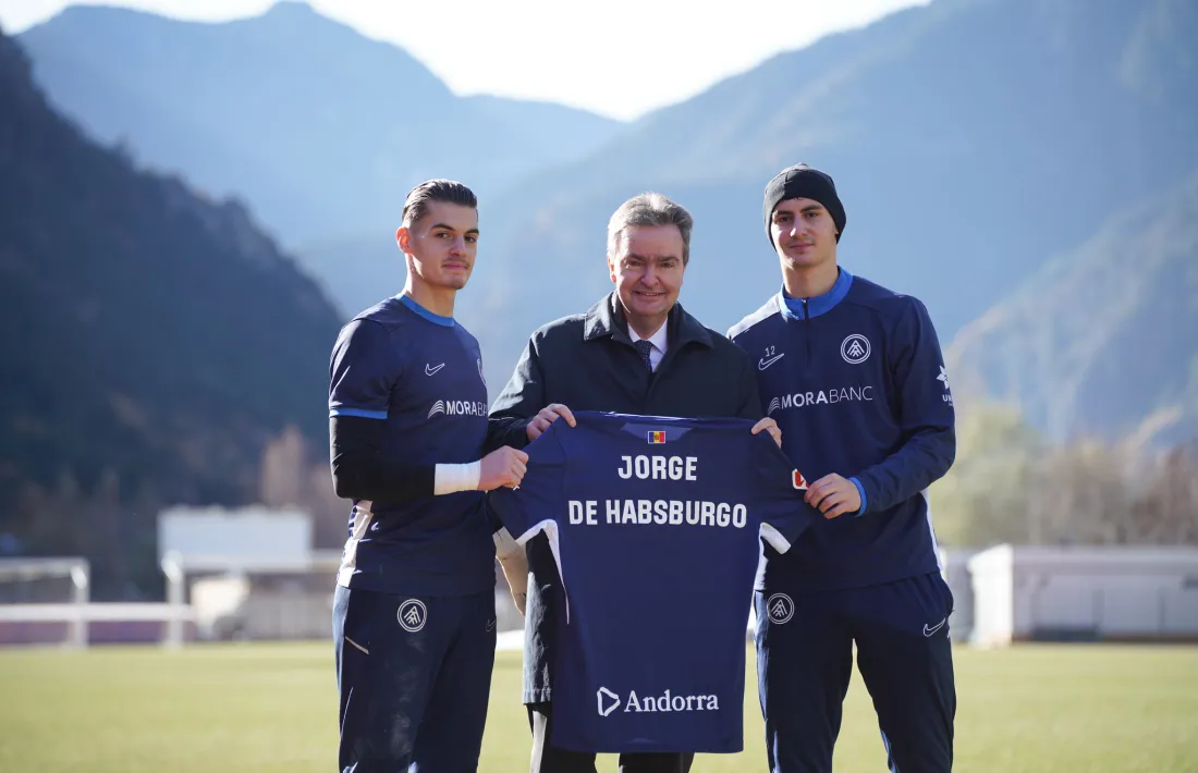 Els germans Yaakobishvili reben una visita de l'ambaixador d'Hongria a Espanya.