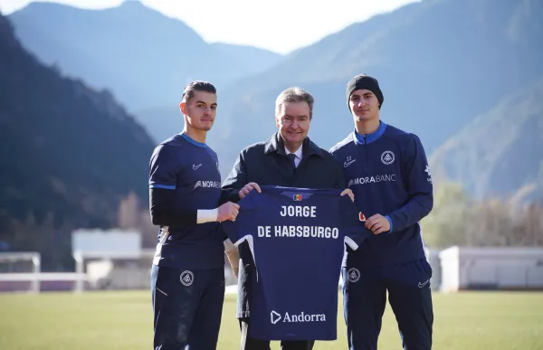 p. 29 visita ambaixador hongria a fc andorra foto fc andorra