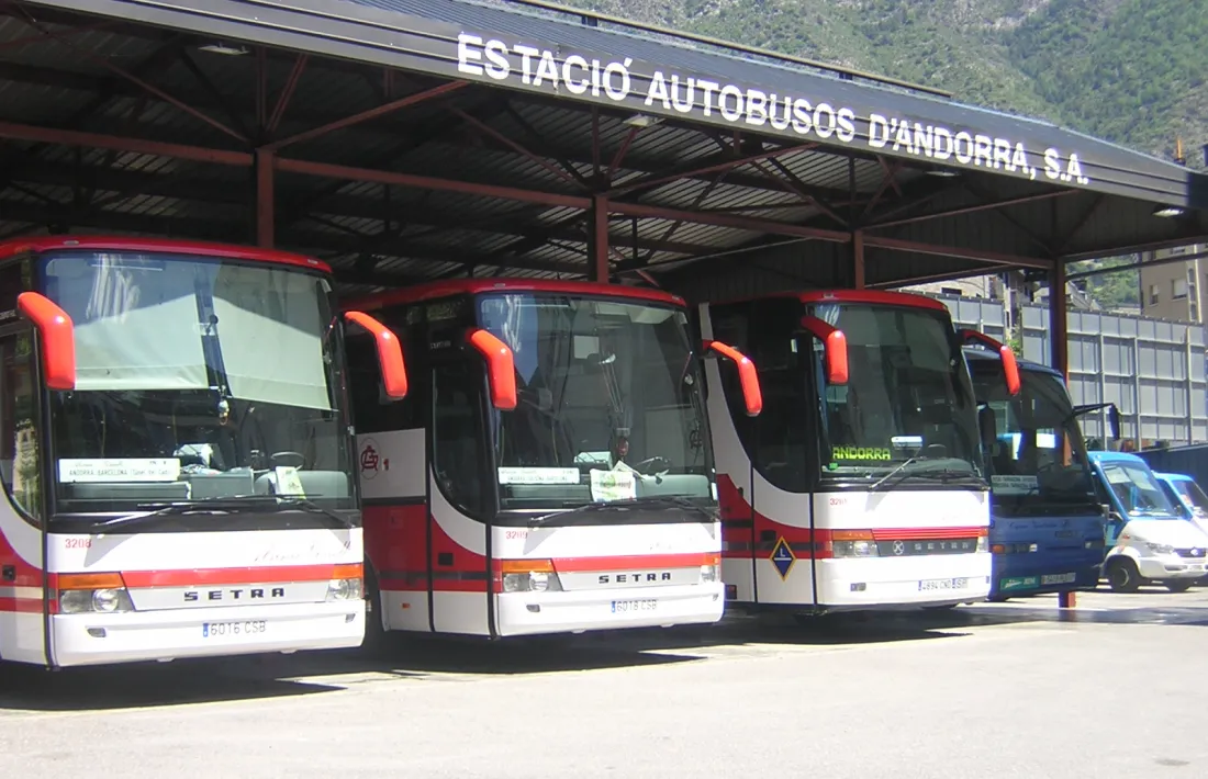Preocupació a Riberaygua per la desaparició de l’estació de busos